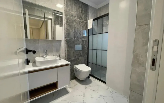 Inviting 4-bed Villa Lina With lux Pool