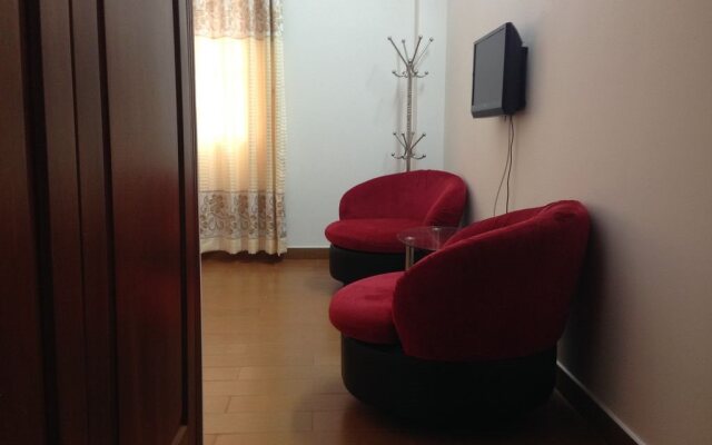 Luu Nguyen Hotel and Apartment