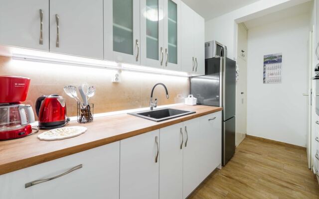 Blue Harmony Sea View Apartment