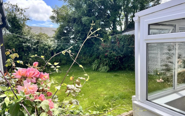 'blue Sky' 2 Bedroom Enclosed Garden Parking, Wifi