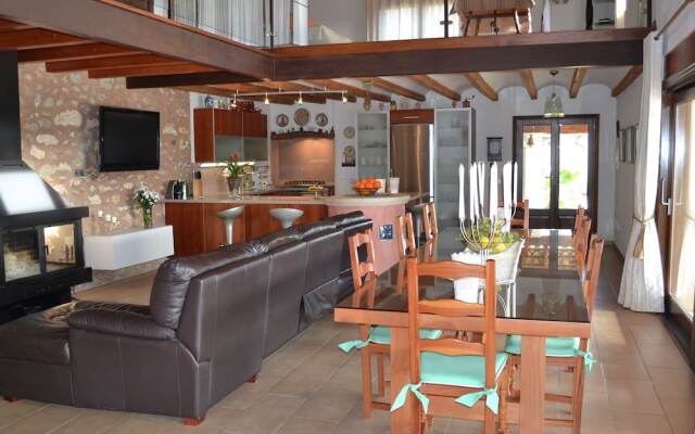 Large Mansion in Lloseta Majorca With Private Pool