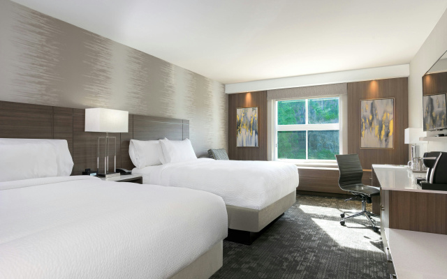 Courtyard by Marriott Edgewater NYC Area