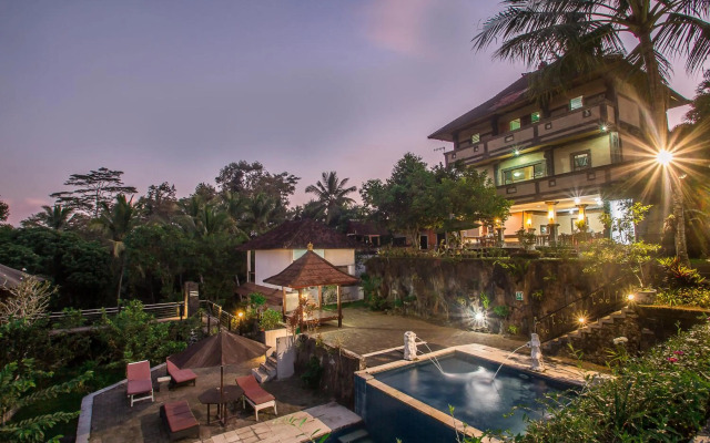 Puri Saron Hotel Madangan