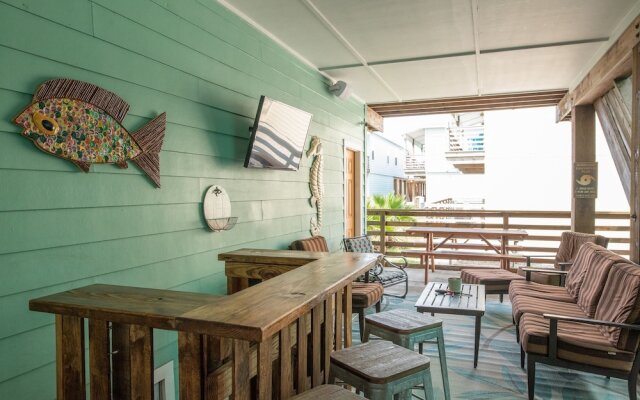 Beach Therapy 4 Bedroom Home