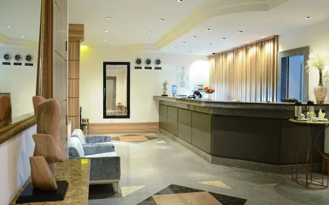 Castel Plaza Hotel