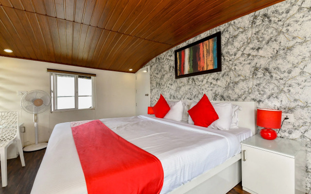 OYO 24611 Houseboat Water Cruise Sharing