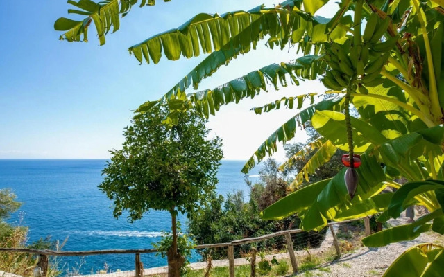 Luxury Room With sea View in Amalfi ID 3927