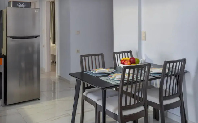 Heraklion 2Bd Oasis w Relaxing Patio