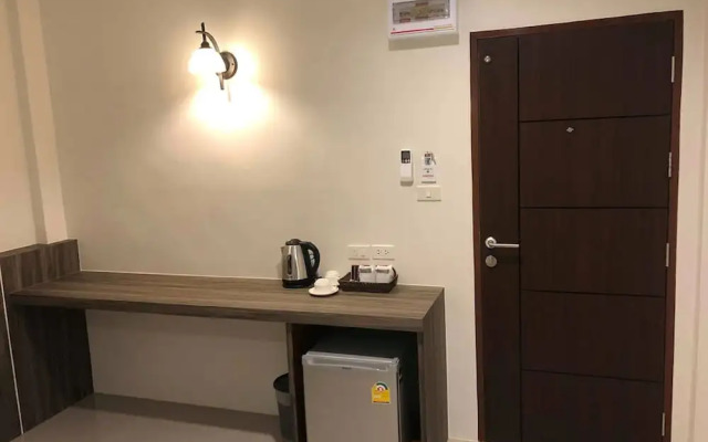 The Hub Suratthani Hotel