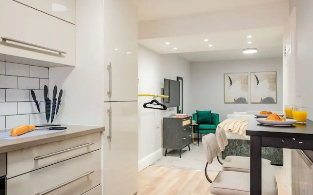 Host Stay Bridge Street Studio