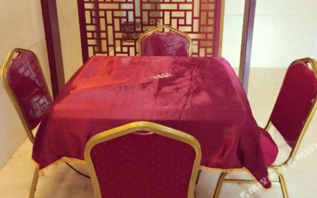 Thai Lady Hotel (Shenzhen Ailian Branch)
