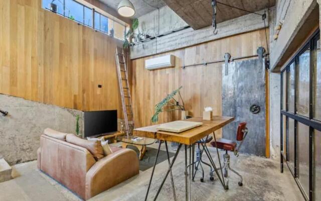 Unique Industrial-Style Apartment in Auckland
