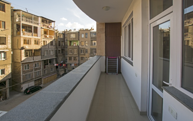 FlatsInYerevan at Aram Street (New Building)