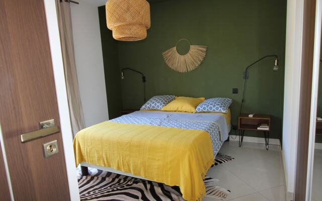 Bel Appartement Près du Port St Raphael