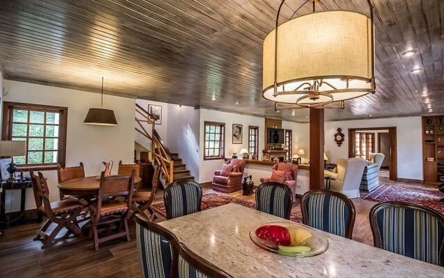 Paradise Hotel Boutique