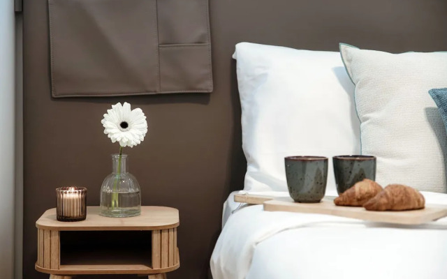 Rafael White Home