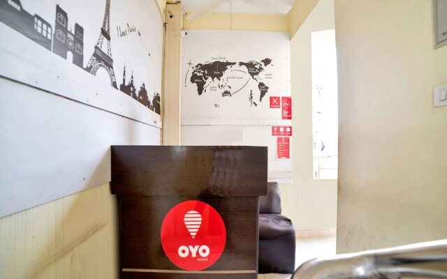 OYO 5564 Hitech Suites
