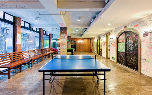 Le Tour Traveler's Rest Youth Hostel