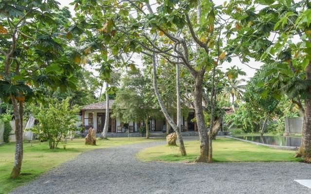 Antique Ceylon Villa