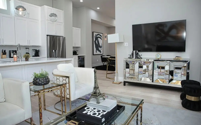 Modern 3bd Dtwn HTX Rooftop Early Check