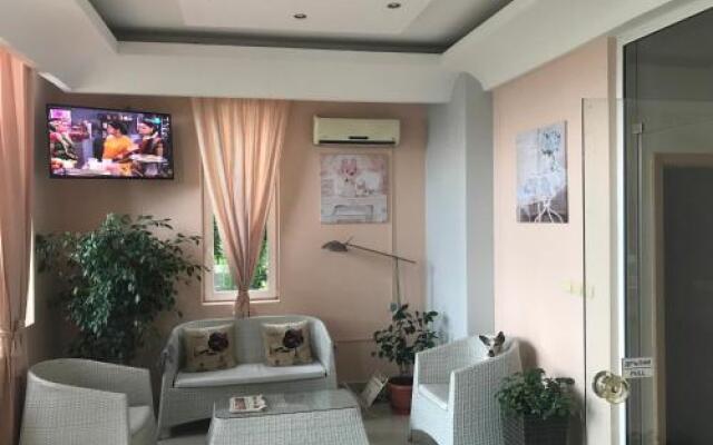 Hotel Briz