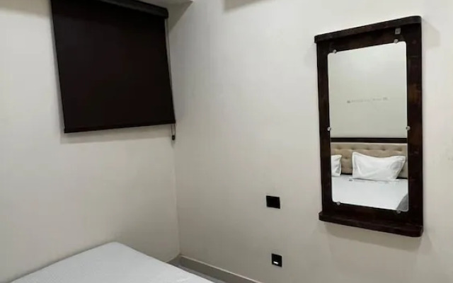 Hotel Divyakashi homestay