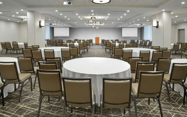DoubleTree by Hilton Edmonton Downtown