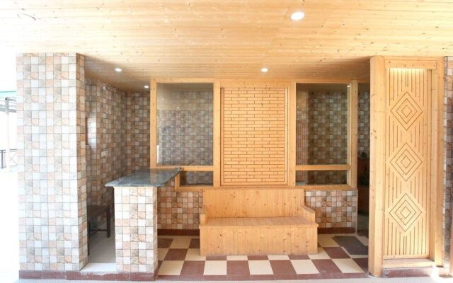 OYO 12170 Home Rustic Villa Kasauli