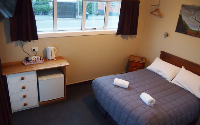 Kiwis Nest - Hostel