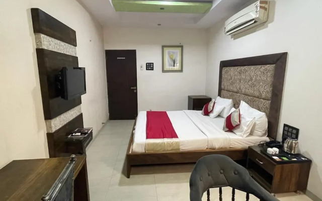 Hotel Ranjeet - Akola