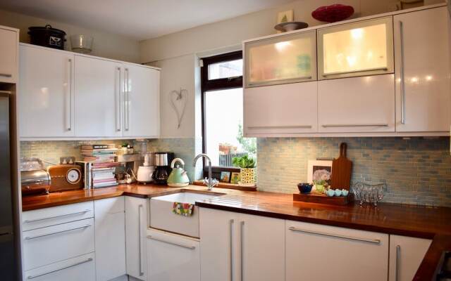 Central 2 Bedroom Dublin Home
