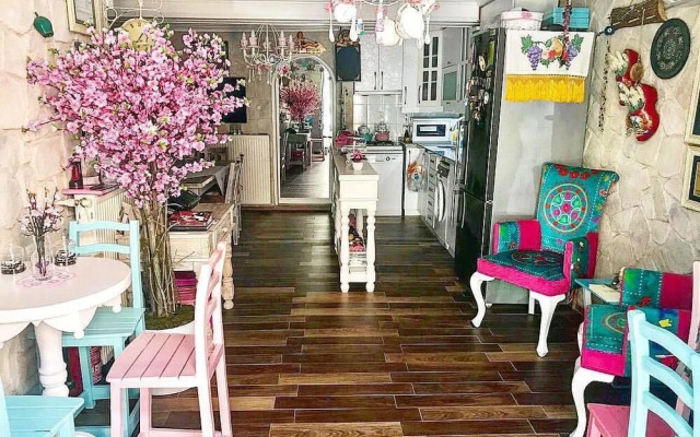 Kiraz Cicegi Hotel