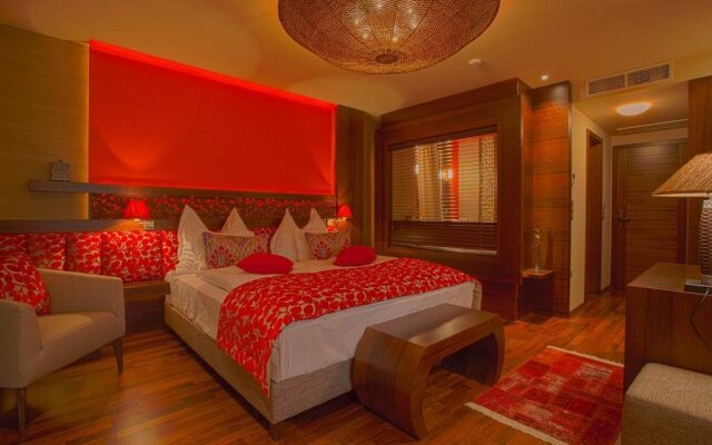 Mala Garden Hotel