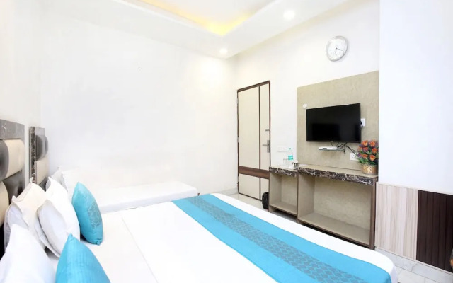 OYO 14510 Hotel Harpal Classic