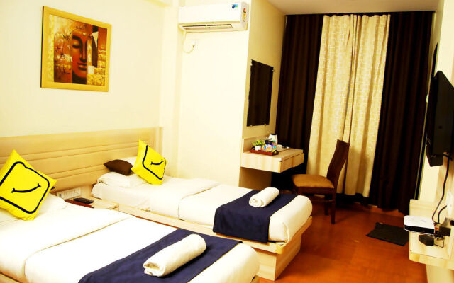 Vista Rooms At Thane Station