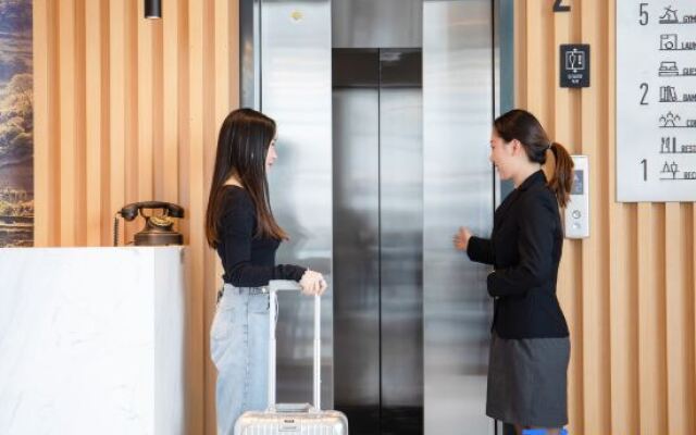 Rezen Select Hotel (Hangzhou Xiaoshan International Airport Yongsheng Road Subway Station Branch)