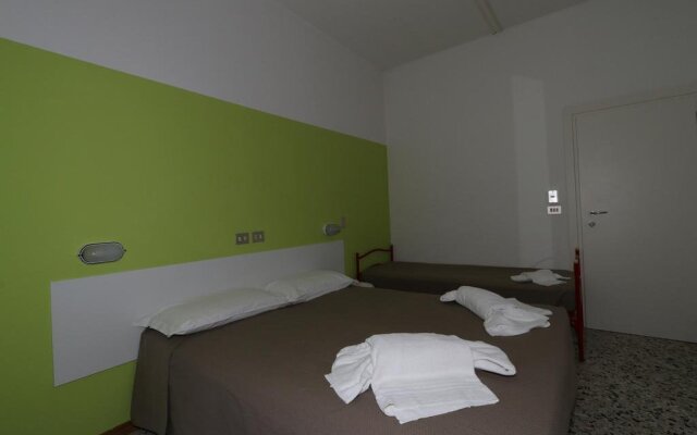 Hotel Urano - Bed & Breakfast