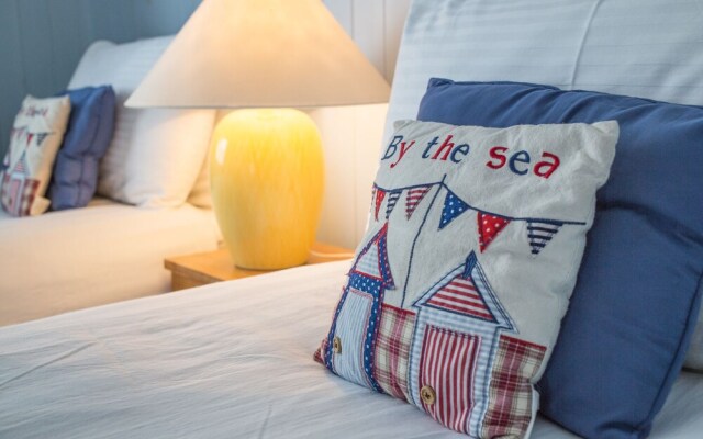 Lusty Glaze Beach Accommodation