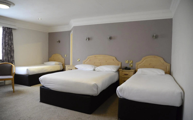 Hibernian Hotel & Leisure Centre