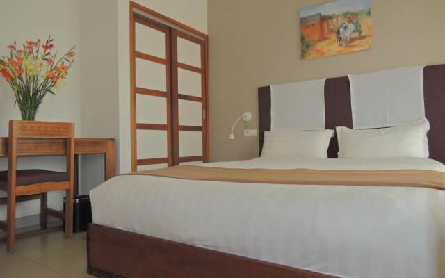 Plumeria Hotel
