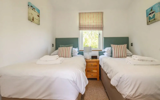 5 Meadow Retreat