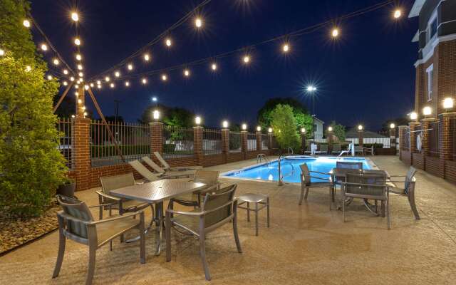 Best Western Plus Duncanville/Dallas
