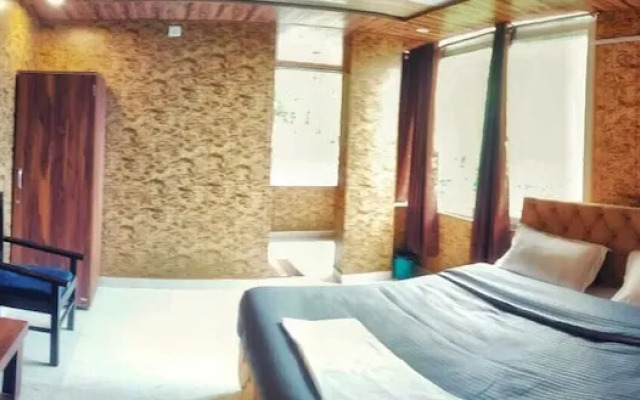 Mountain Retreat by 360 Degree