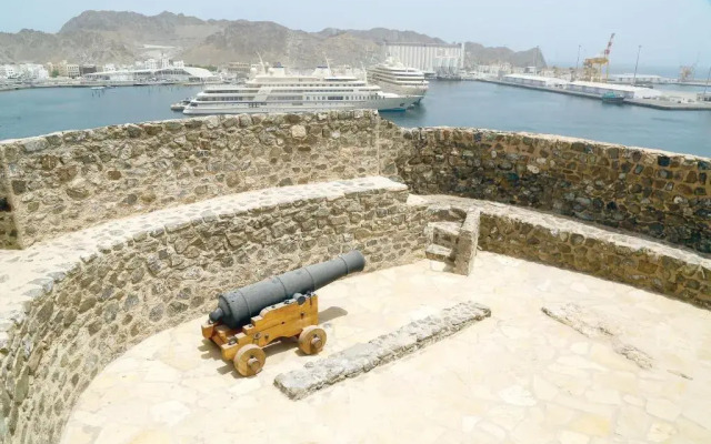 Fort Guesthouse نُزل القلعة