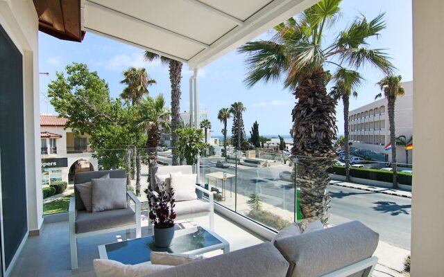 Phaedrus Living: Seaview Luxury Flat Limnaria 114