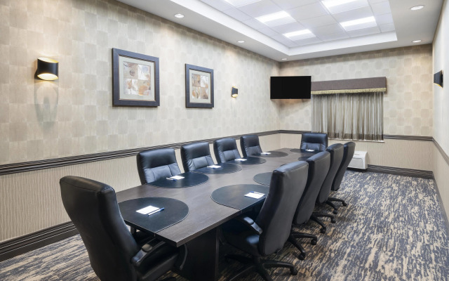 Best Western Premier Freeport Inn Calgary Airport