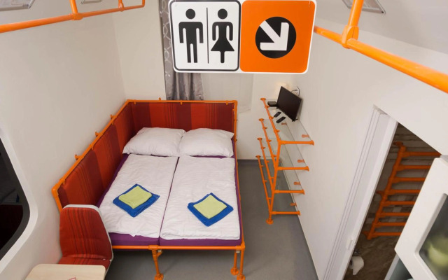 METRO Apartment Prague by Main Train and Bus Station