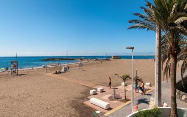 Beachfront Apartment Las Burras MRA 02