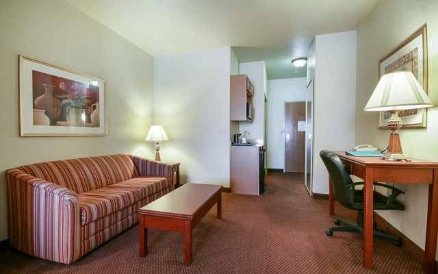 Comfort Inn & Suites