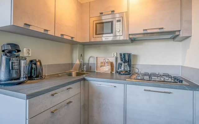 Nice Pet-friendly Apartment Near the Center of De Koog